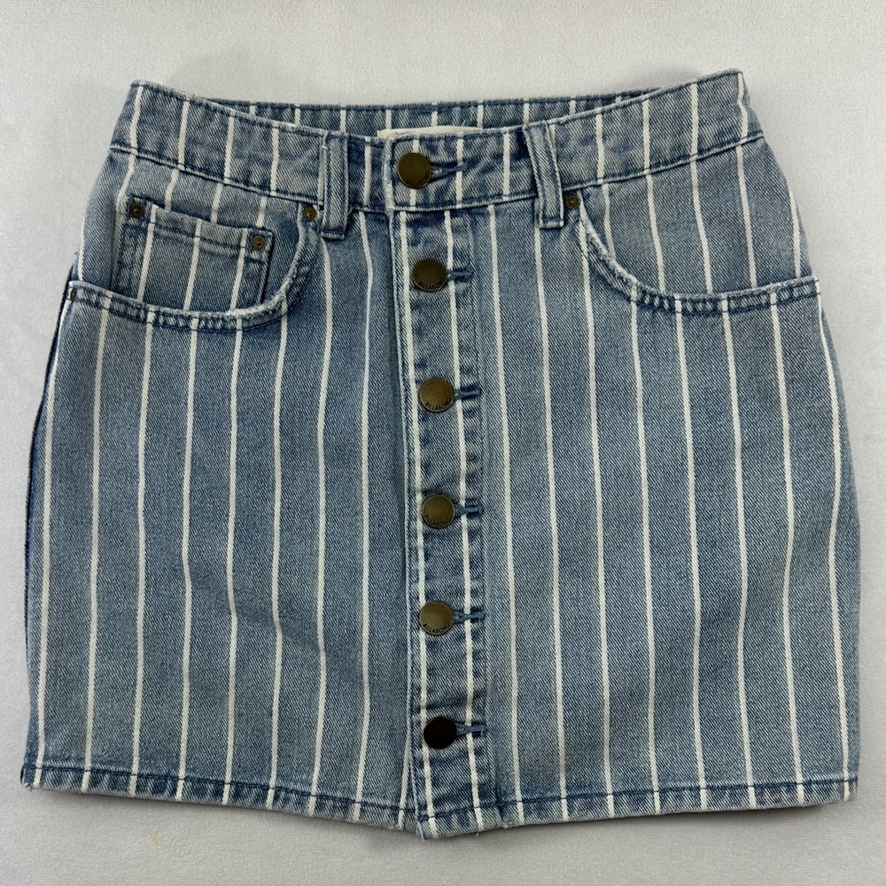 Billabong Light Wash Denim Jean Mini Skirt White Stripes Button Front